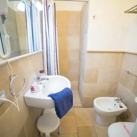 Apartment Dimora Storica La Torre Nel Borgo